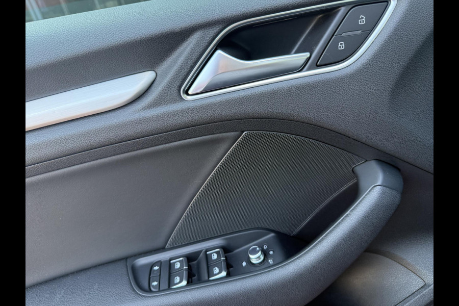 Audi A3 Limousine 35 TFSI CoD Advance Sport S-LINE BINNEN + BUITEN| PANO| STOELVERWARMING| LED| 2E EIGENAAR| ORIGINEEL NEDERLANDS NAP| DIGITAAL DASH| CARPLAY|