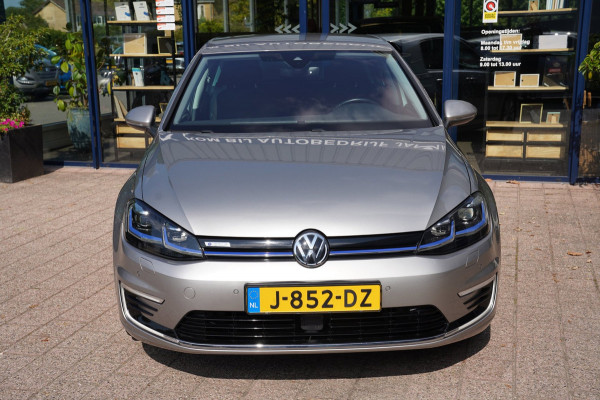 Volkswagen e-Golf E-DITION|Prijs rijklaar incl 12 mnd garantie|Warmtepomp Camera Navi Blindspot Stoelverwarming