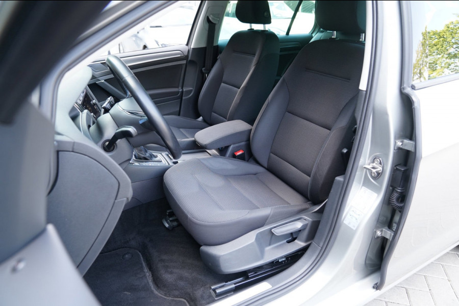 Volkswagen e-Golf E-DITION|Prijs rijklaar incl 12 mnd garantie|Warmtepomp Camera Navi Blindspot Stoelverwarming