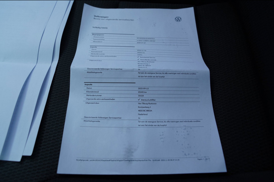 Volkswagen e-Golf E-DITION|Prijs rijklaar incl 12 mnd garantie|Warmtepomp Camera Navi Blindspot Stoelverwarming