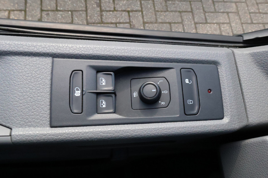 Volkswagen Transporter 2.0 TDI L2 H1 Airco