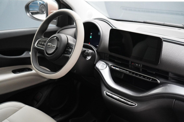 Fiat 500 La Prima 42 kWh | SoH 97,6% | Leder | Lm velgen | Navigatie | Carplay |