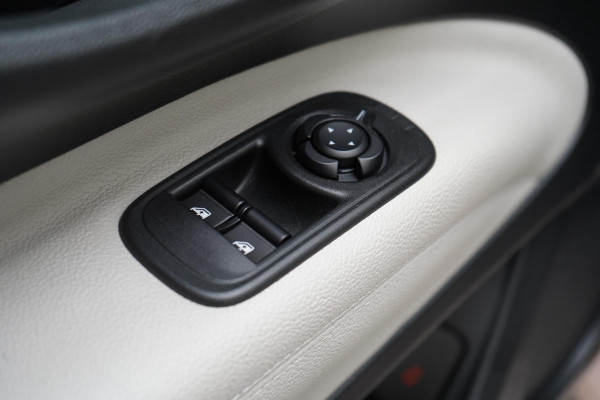 Fiat 500 La Prima 42 kWh | SoH 97,6% | Leder | Lm velgen | Navigatie | Carplay |