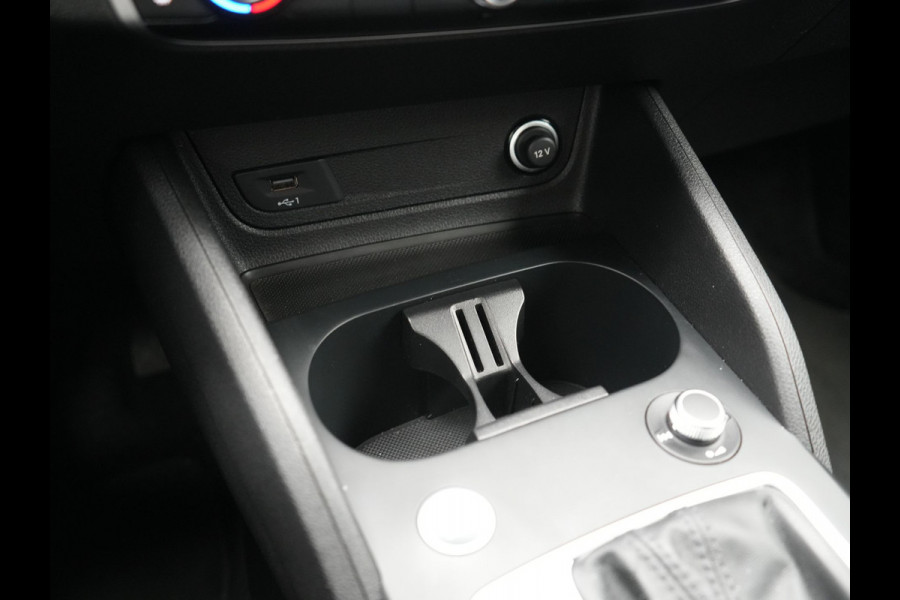 Audi Q2 35 TFSI Advanced edition 150pk AUTOMAAT | Adaptive Cruise | Camera | Matrix LED | Keyless Entry | Voorstoelen Verwarmd | Apple Carplay | DAB | Lane Assist |