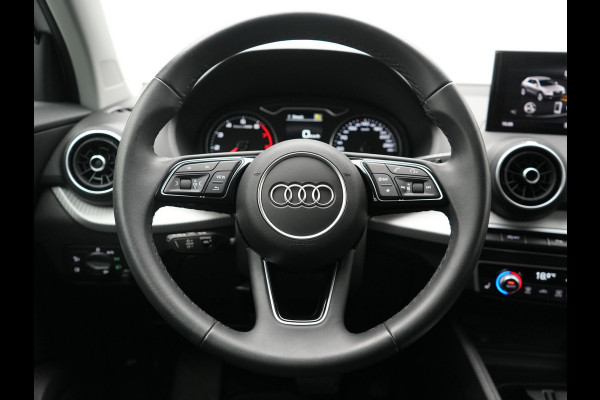 Audi Q2 35 TFSI Advanced edition 150pk AUTOMAAT | Adaptive Cruise | Camera | Matrix LED | Keyless Entry | Voorstoelen Verwarmd | Apple Carplay | DAB | Lane Assist |