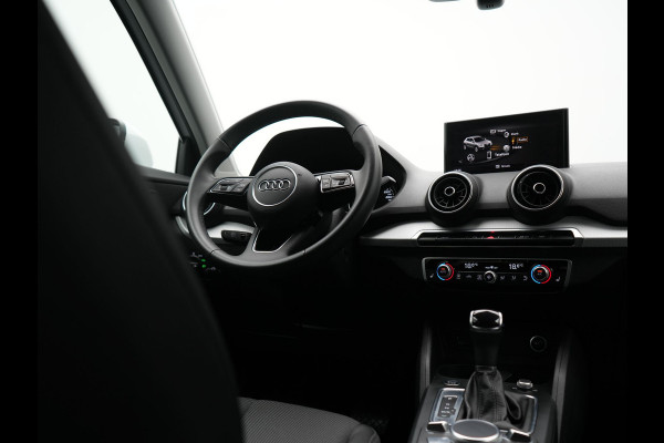 Audi Q2 35 TFSI Advanced edition 150pk AUTOMAAT | Adaptive Cruise | Camera | Matrix LED | Keyless Entry | Voorstoelen Verwarmd | Apple Carplay | DAB | Lane Assist |