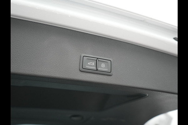 Audi Q2 35 TFSI Advanced edition 150pk AUTOMAAT | Adaptive Cruise | Camera | Matrix LED | Keyless Entry | Voorstoelen Verwarmd | Apple Carplay | DAB | Lane Assist |