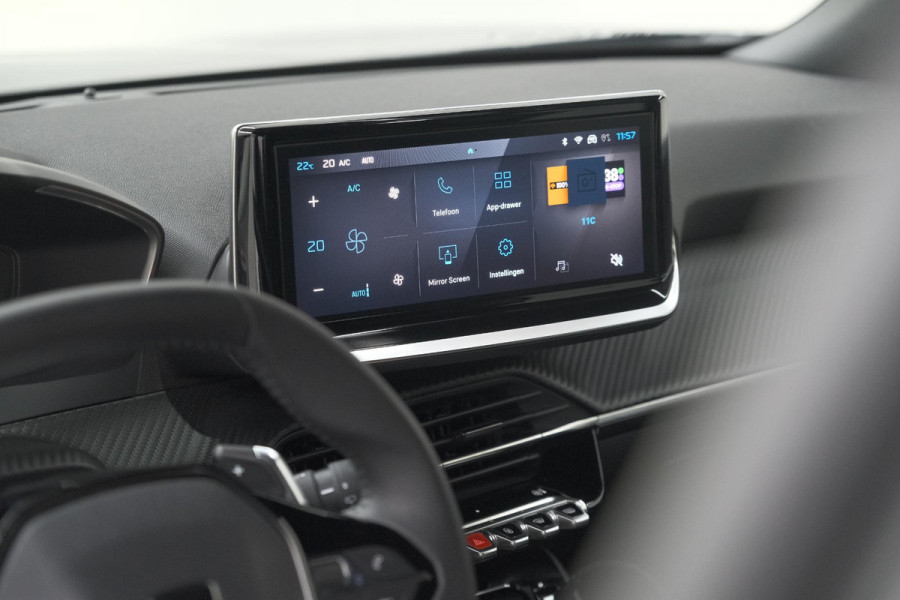 Peugeot 2008 1.2 Hybrid 145 Allure | Apple Carplay | Climate Control | Parkeersensoren Voor + Achter