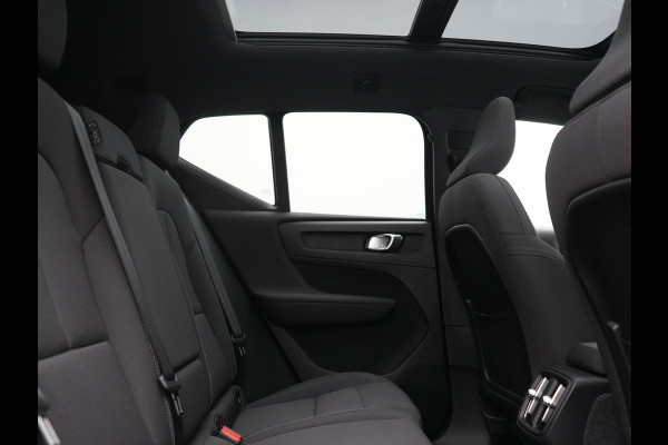 Volvo XC40 Recharge Twin Ultimate 82 kWh 408pk Dealer O.H. | Trekhaak Af Fabriek | Panodak | Adaptive Cruise | 360 Camera | Sportstoelen Memory & Verwarmd | Harman / Kardon | Keyless | Blis | Google Assistent | Stuur Verwarmd | Apple Carplay |