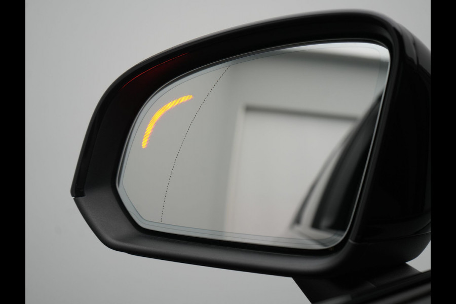 Volvo XC40 Recharge Twin Ultimate 82 kWh 408pk Dealer O.H. | Trekhaak Af Fabriek | Panodak | Adaptive Cruise | 360 Camera | Sportstoelen Memory & Verwarmd | Harman / Kardon | Keyless | Blis | Google Assistent | Stuur Verwarmd | Apple Carplay |