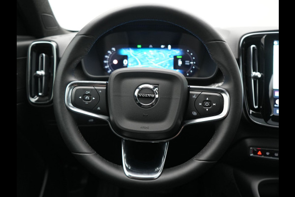 Volvo XC40 Recharge Twin Ultimate 82 kWh 408pk Dealer O.H. | Trekhaak Af Fabriek | Panodak | Adaptive Cruise | 360 Camera | Sportstoelen Memory & Verwarmd | Harman / Kardon | Keyless | Blis | Google Assistent | Stuur Verwarmd | Apple Carplay |