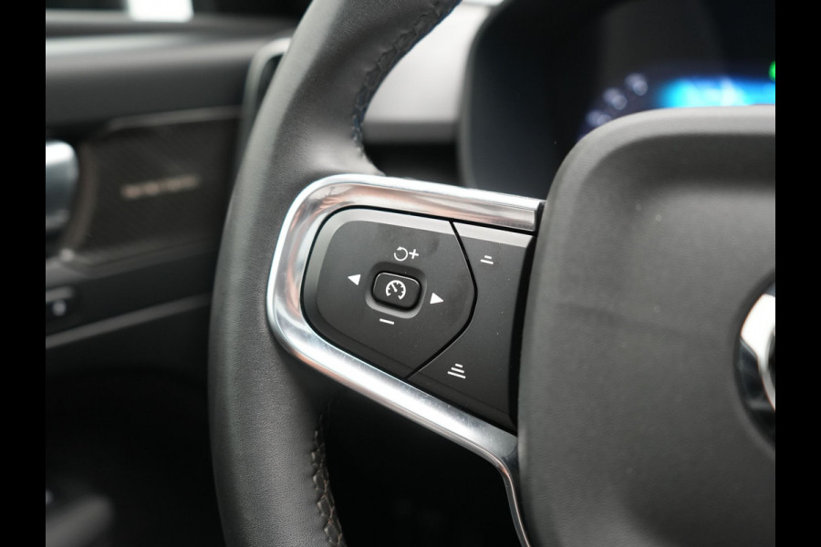 Volvo XC40 Recharge Twin Ultimate 82 kWh 408pk Dealer O.H. | Trekhaak Af Fabriek | Panodak | Adaptive Cruise | 360 Camera | Sportstoelen Memory & Verwarmd | Harman / Kardon | Keyless | Blis | Google Assistent | Stuur Verwarmd | Apple Carplay |