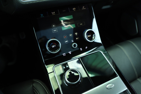 Land Rover Range Rover Velar 2.0 P300 Turbo AWD R-Dynamic | 300PK | Head-up | Keyless-go | Meridian 3D | Stuurwielverw. | Memory | Pano | 2019.