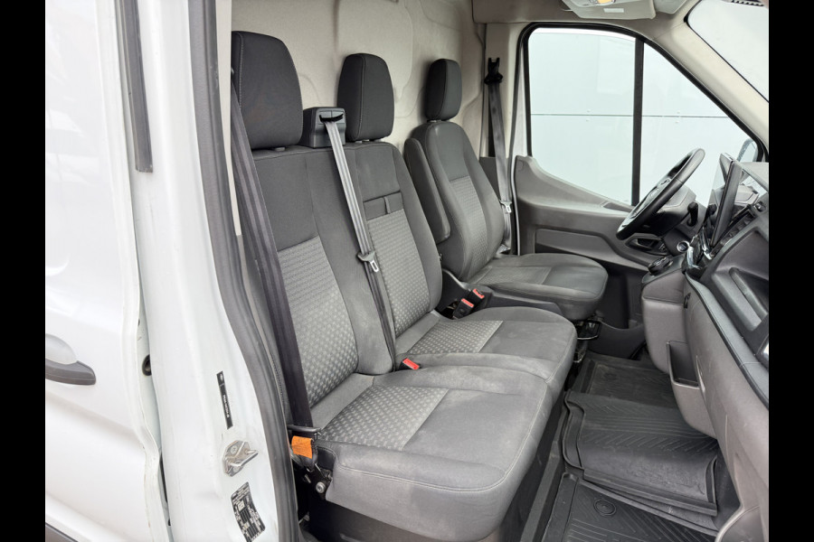 Ford E-Transit 68kWh 184PK L3H3 317km WLTP 96.4% (SOH) BEV Snelladen Camera Cruise control Climate control Carplay Navigatie Laadkabel Parkeersensoren