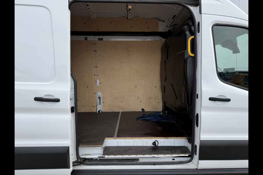 Ford E-Transit 68kWh 184PK L3H3 317km WLTP 96.4% (SOH) BEV Snelladen Camera Cruise control Climate control Carplay Navigatie Laadkabel Parkeersensoren