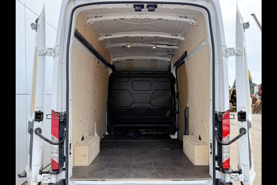 Ford E-Transit 68kWh 184PK L3H3 317km WLTP 96.4% (SOH) BEV Snelladen Camera Cruise control Climate control Carplay Navigatie Laadkabel Parkeersensoren