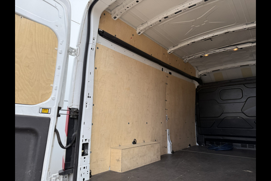 Ford E-Transit 68kWh 184PK L3H3 317km WLTP 96.4% (SOH) BEV Snelladen Camera Cruise control Climate control Carplay Navigatie Laadkabel Parkeersensoren
