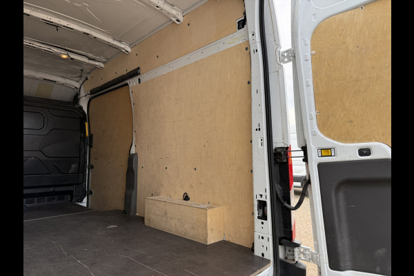 Ford E-Transit 68kWh 184PK L3H3 317km WLTP 96.4% (SOH) BEV Snelladen Camera Cruise control Climate control Carplay Navigatie Laadkabel Parkeersensoren