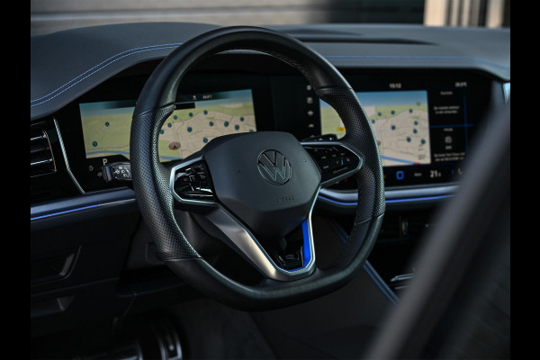 Volkswagen Touareg 3.0 TSi eHybrid 4MOTION R | 462PK | Panoramadak | SOH 95% | Night Vision | Massage + Ventilatie | HUD | Dynaudio | Luchtvering | Adaptive Cruise | Ambiance Interieur | Keyless Entry | Stoelverwarming V+A | Stuurverwarming | Trekhaak |