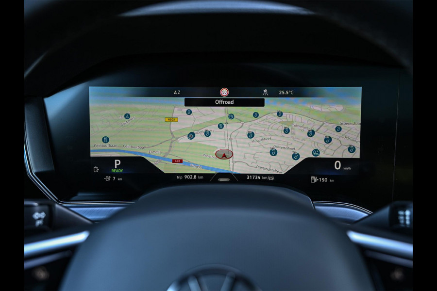 Volkswagen Touareg 3.0 TSi eHybrid 4MOTION R | 462PK | Panoramadak | SOH 95% | Night Vision | Massage + Ventilatie | HUD | Dynaudio | Luchtvering | Adaptive Cruise | Ambiance Interieur | Keyless Entry | Stoelverwarming V+A | Stuurverwarming | Trekhaak |