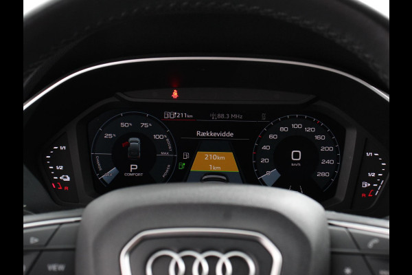 Audi Q3 Sportback 45 TFSI e PHEV Automaat Attitude Plus Electrisch bedienbare kofferklep Dab 20"Lichtmtelalen velgen Extra Getint glas Led Dab Navigatie Apple Carplay/Android Auto