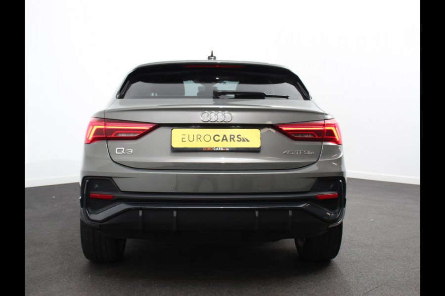 Audi Q3 Sportback 45 TFSI e PHEV Automaat Attitude Plus Electrisch bedienbare kofferklep Dab 20"Lichtmtelalen velgen Extra Getint glas Led Dab Navigatie Apple Carplay/Android Auto
