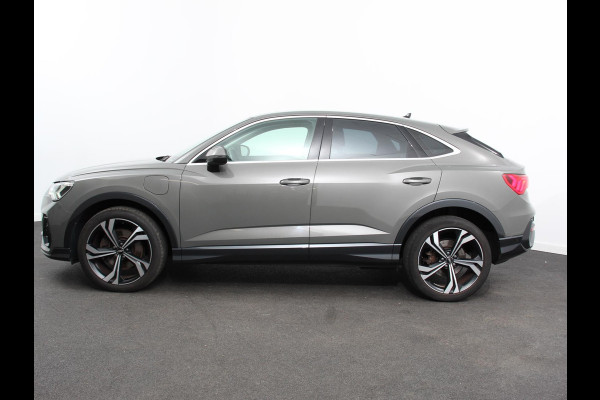 Audi Q3 Sportback 45 TFSI e PHEV Automaat Attitude Plus Electrisch bedienbare kofferklep Dab 20"Lichtmtelalen velgen Extra Getint glas Led Dab Navigatie Apple Carplay/Android Auto