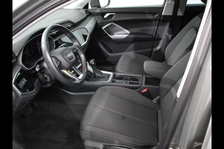 Audi Q3 Sportback 45 TFSI e PHEV Automaat Attitude Plus Electrisch bedienbare kofferklep Dab 20"Lichtmtelalen velgen Extra Getint glas Led Dab Navigatie Apple Carplay/Android Auto
