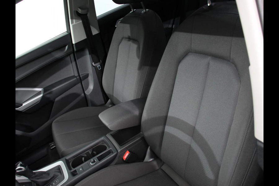 Audi Q3 Sportback 45 TFSI e PHEV Automaat Attitude Plus Electrisch bedienbare kofferklep Dab 20"Lichtmtelalen velgen Extra Getint glas Led Dab Navigatie Apple Carplay/Android Auto