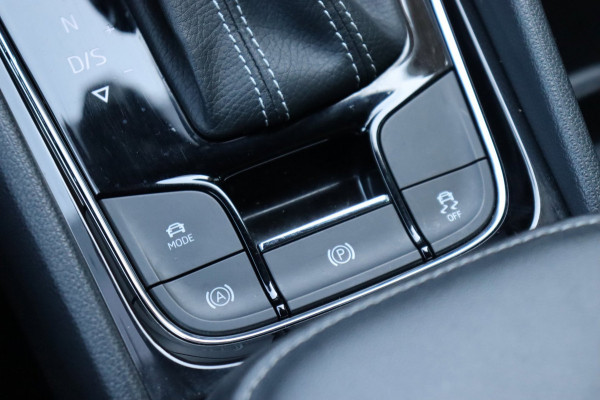 Škoda Kodiaq 1.5 TSI Sportline Business org.NL el.klep trekhaak stuurverw camera