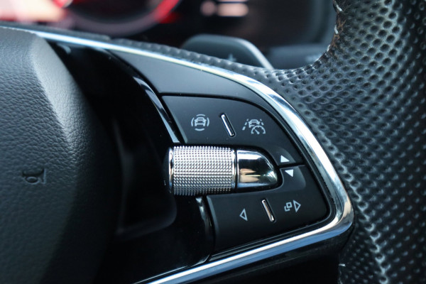 Škoda Kodiaq 1.5 TSI Sportline Business org.NL el.klep trekhaak stuurverw camera