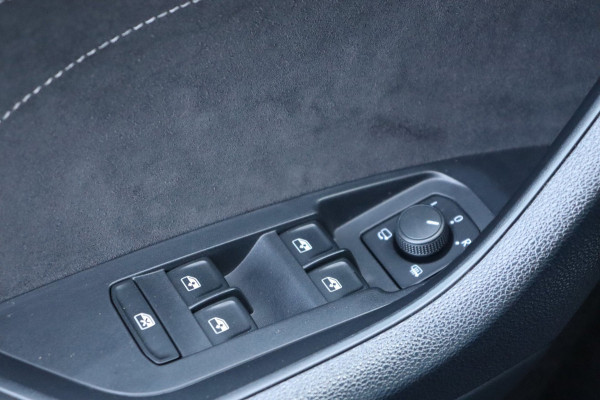 Škoda Kodiaq 1.5 TSI Sportline Business org.NL el.klep trekhaak stuurverw camera