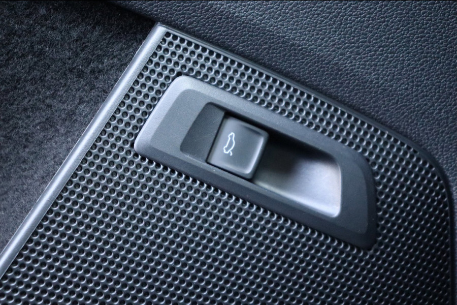 Škoda Kodiaq 1.5 TSI Sportline Business org.NL el.klep trekhaak stuurverw camera