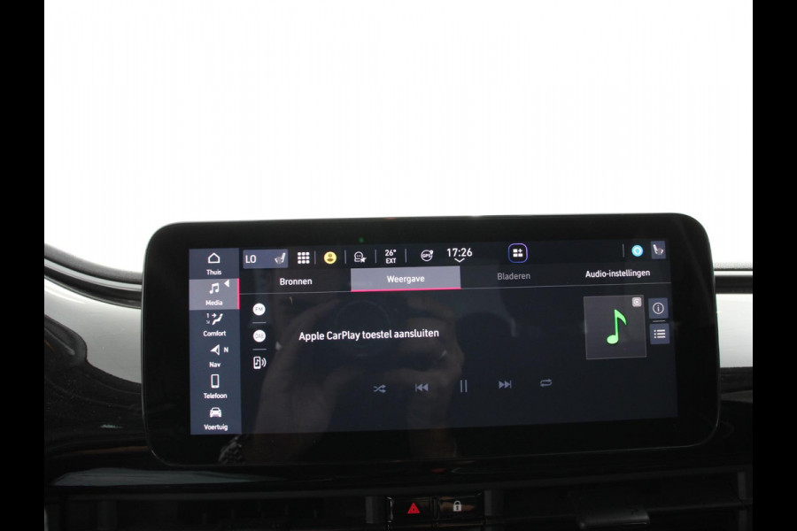 Fiat 500E Icon 42 kWh Navigatie Apple CarPlay Android Auto Camera Parkeerhulp Adaptive Cruise Control Stoelverwarming Climate Control Lichtmetalen velgen