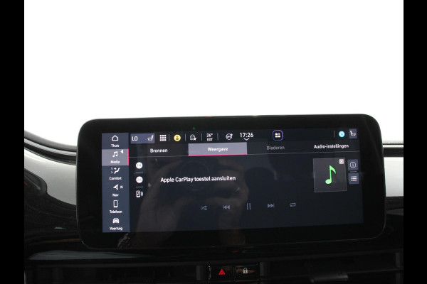 Fiat 500E Icon 42 kWh Navigatie Apple CarPlay Android Auto Camera Parkeerhulp Adaptive Cruise Control Stoelverwarming Climate Control Lichtmetalen velgen