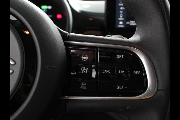 Fiat 500E Icon 42 kWh Navigatie Apple CarPlay Android Auto Camera Parkeerhulp Adaptive Cruise Control Stoelverwarming Climate Control Lichtmetalen velgen