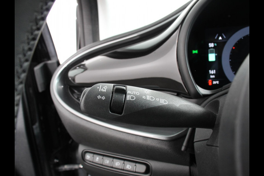 Fiat 500E Icon 42 kWh Navigatie Apple CarPlay Android Auto Camera Parkeerhulp Adaptive Cruise Control Stoelverwarming Climate Control Lichtmetalen velgen