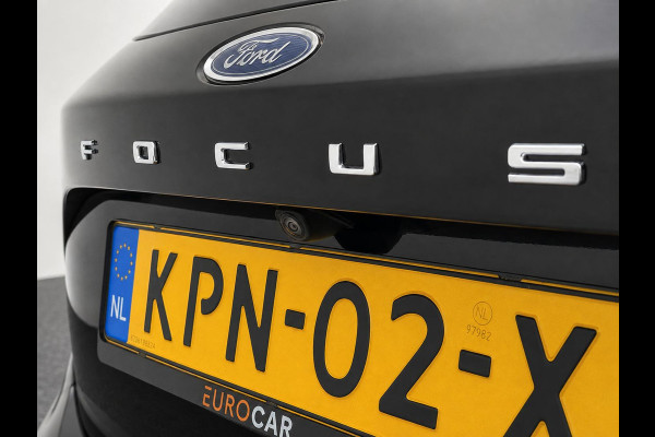 Ford Focus 1.0 EcoBoost Hybrid 155pk Automaat ST Line Navigatie Cruise Control Parkeer sensoren Lichtmetalen Velgen Extra Getint Glas