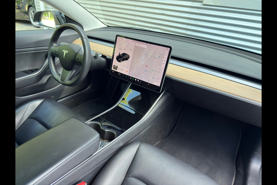 Tesla Model 3 Dual Long Range AWD 75 kWh l Pano l Leder l Camera l