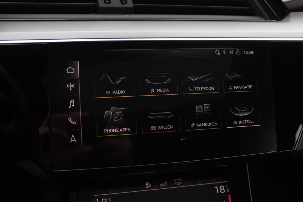 Audi e-tron e-tron 50 quattro Launch edition plus 71 kWh / SoH 90,2% / Panoramadak / Camera / Leder / 20'' / Luchtvering / Parkeerhulp V+A / ACC / Navigatie / Stoelverwarming