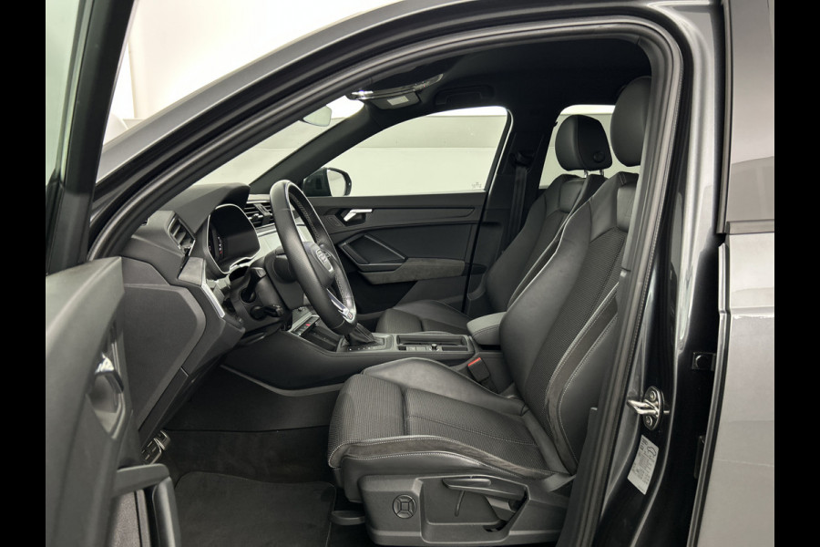 Audi Q3 45 TFSIe 245 PK S-Line Black Ed. Adapt.Cruise/Dodehoek/Carplay/LED+