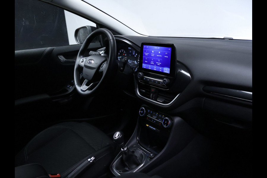 Ford Puma 1.0 EcoBoost Hybrid Titanium Sport (APPLE CARPLAY,NAVI,PDC,STOEL/STUUR VERWARMING,CLIMATE,CRUISE,GETINT,SPORTSTOELEN)