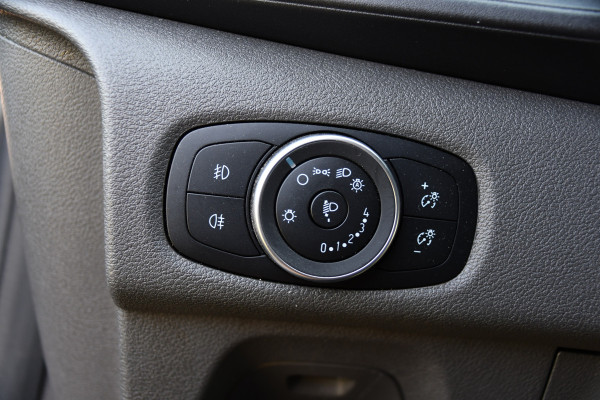 Ford Transit Custom 300 2.0 TDCI L1H1 Limited DC PB Edition Camera, Cruise, Carplay, LED, Leder, 2 x Schuifdeur, Stoelverwarming, Sensoren, Automaat, Uniek!