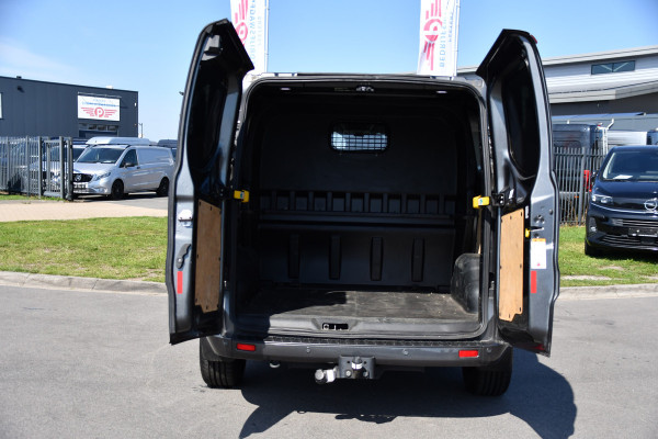 Ford Transit Custom 300 2.0 TDCI L1H1 Limited DC PB Edition Camera, Cruise, Carplay, LED, Leder, 2 x Schuifdeur, Stoelverwarming, Sensoren, Automaat, Uniek!