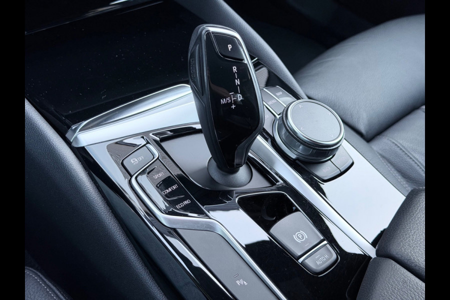 BMW 5 Serie 540i High Executive Memory/Softclose/Sfeer