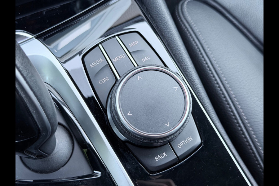 BMW 5 Serie 540i High Executive Memory/Softclose/Sfeer