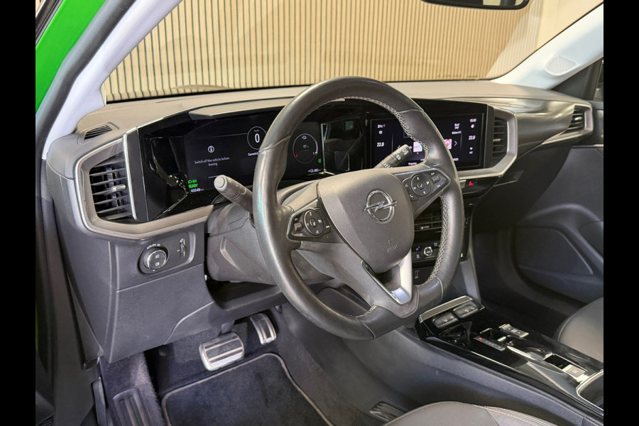 Opel Mokka-e Ultimate 50-kWh 11kw bl SOH 90.5% CAMERA CRUISE APPLE CARPLAY PDC STOEL & STUURVERWARMING AIRCO LANE ASSIST NAVIGATIE