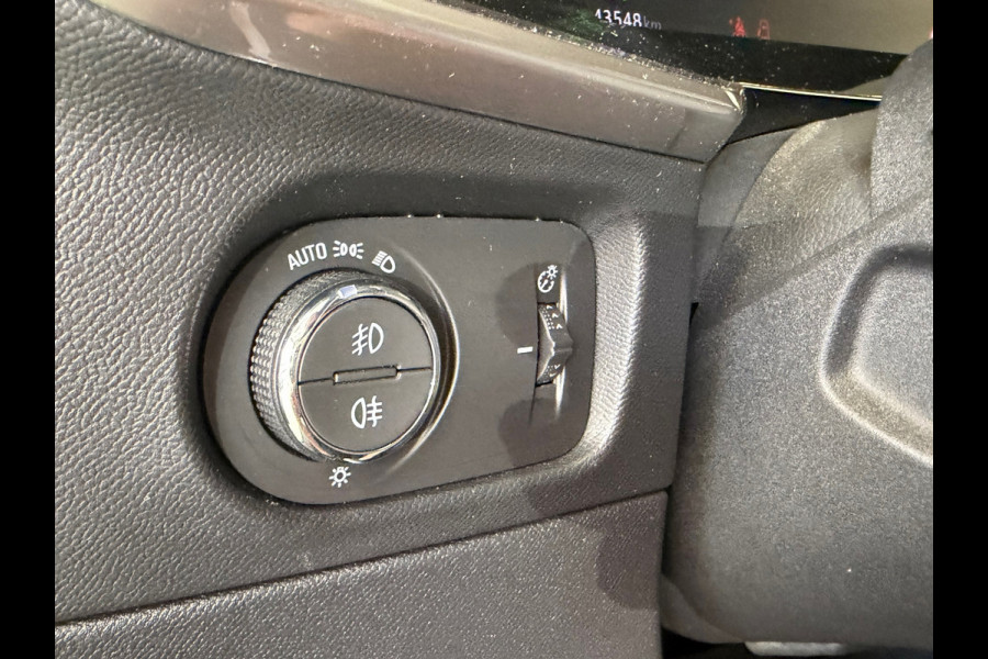 Opel Mokka-e Ultimate 50-kWh 11kw bl SOH 90.5% CAMERA CRUISE APPLE CARPLAY PDC STOEL & STUURVERWARMING AIRCO LANE ASSIST NAVIGATIE