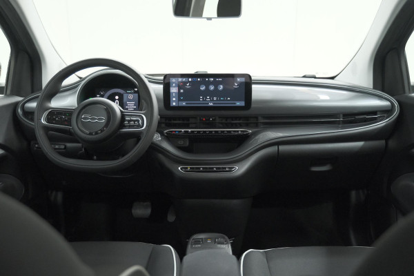 Fiat 500 Urban 42 kWh | SOH 97.6% | 3 Fase Laadfunctie | Camera | Apple Carplay | Parkeersensoren