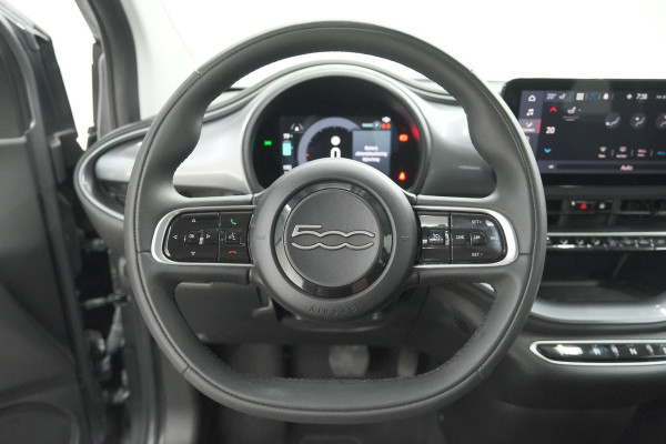 Fiat 500 Urban 42 kWh | SOH 97.6% | 3 Fase Laadfunctie | Camera | Apple Carplay | Parkeersensoren